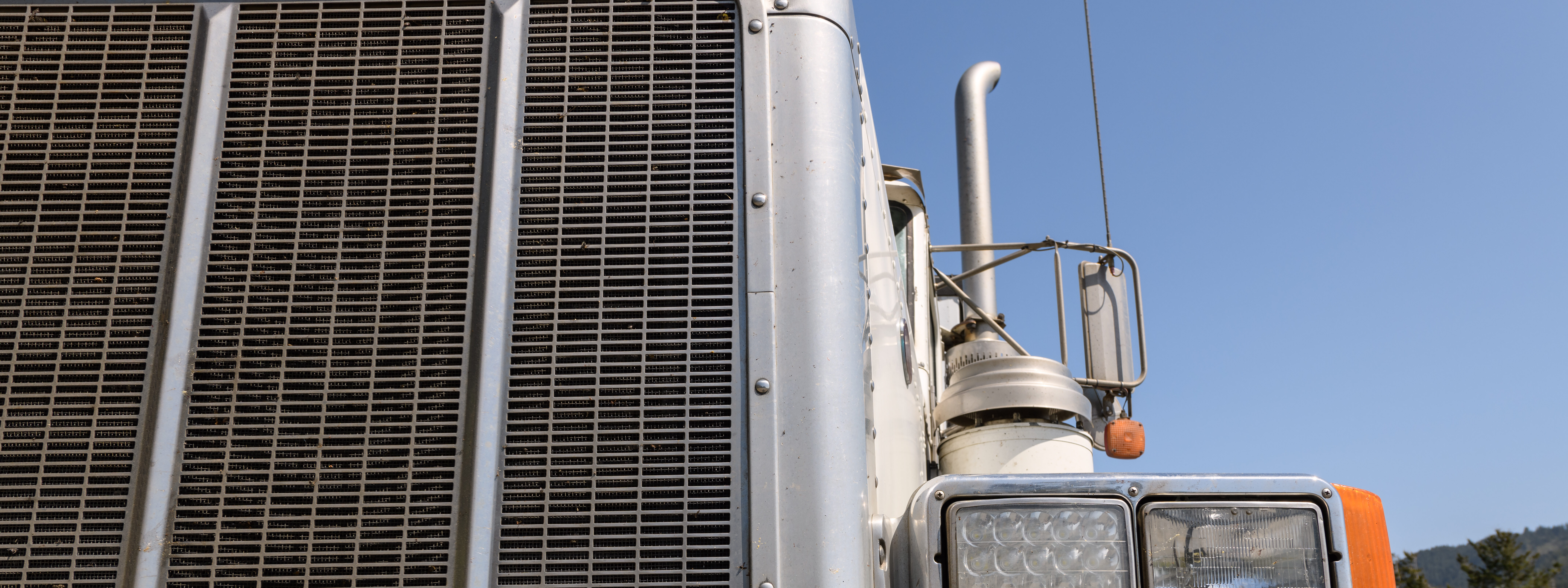 What Indiana Commercial Truck Insurance Requirements Are and How a Hammond Truck Accident Lawyer Can Help