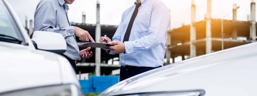 Insurance adjuster making a quick settlement offer after a car accident in Hammond, IN